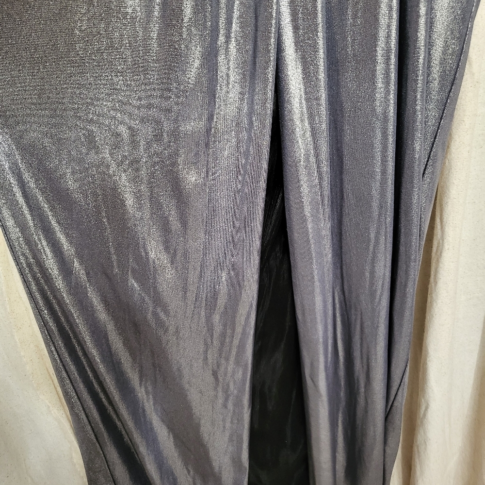 Evening Gown - Picture 3 of 9